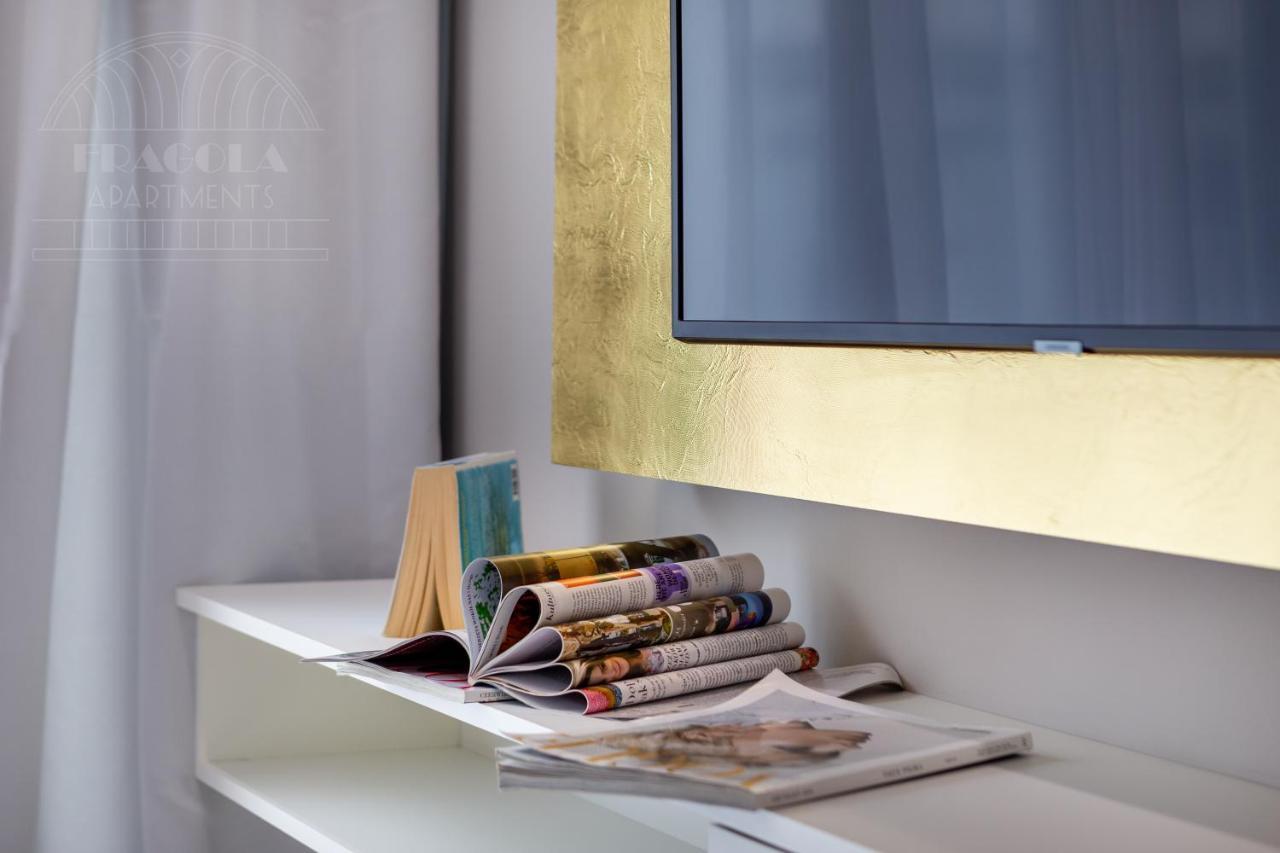 Modern View Of Planty Park Apartment Krakow Exterior photo