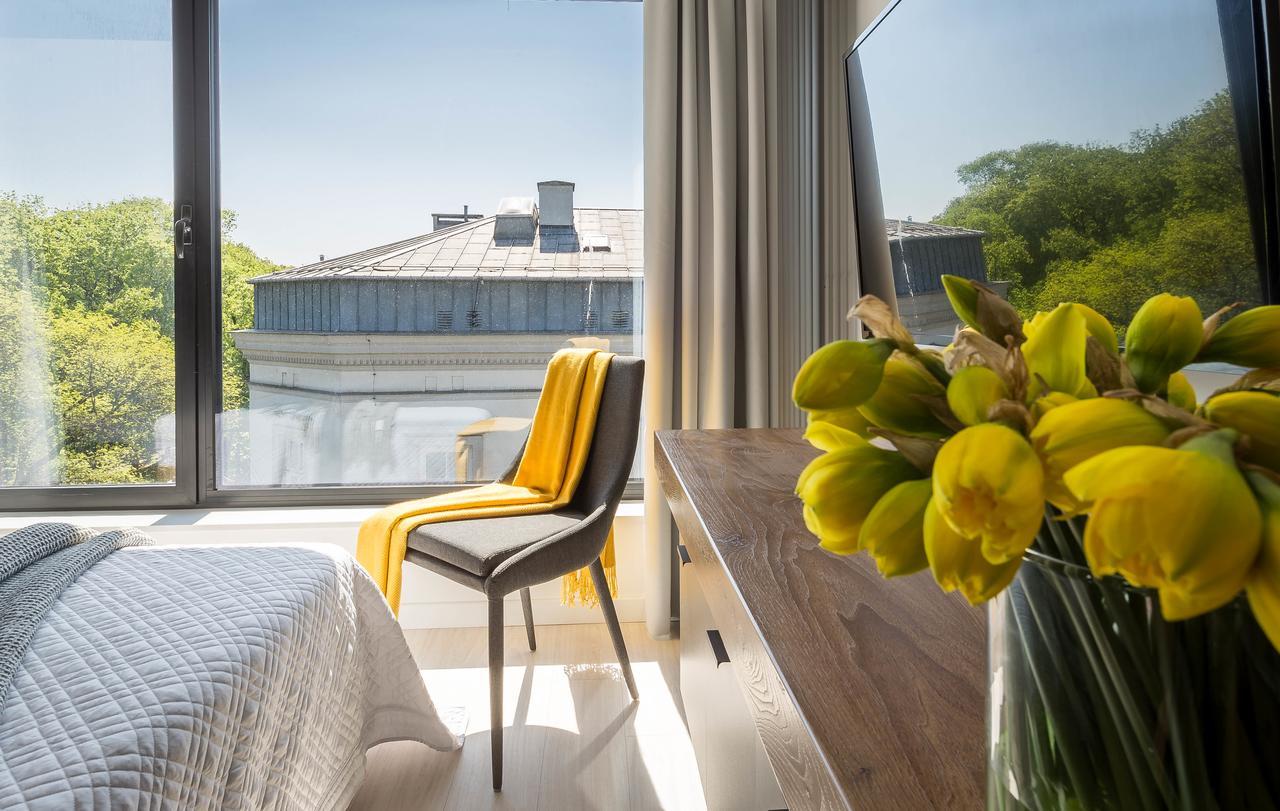 Modern View Of Planty Park Apartment Krakow Exterior photo