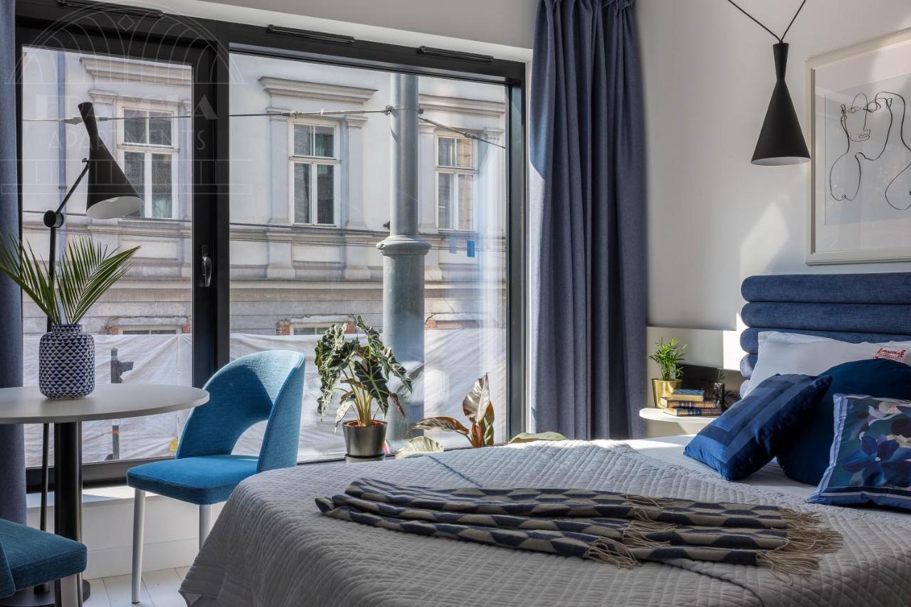 Modern View Of Planty Park Apartment Krakow Exterior photo