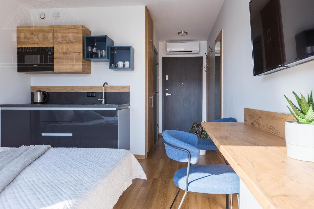 Modern View Of Planty Park Apartment Krakow Exterior photo